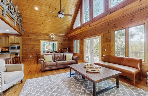 Sapphire Casa | Beautiful mountain view cabin with large deck, gas grill, and amenities