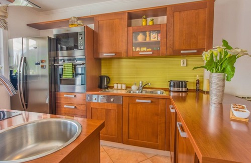 Gruda Villa | Hermosas vistas a la montaña, piscina privada, y una unidad de 30 km a Dubrovnik!