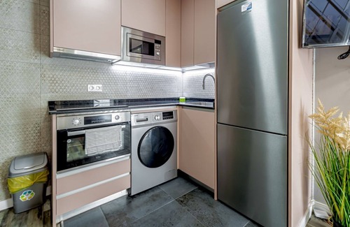 Bellas Vistas Casa | Precioso cerca Santiago Bernabéu - Apartamento ALVARADO