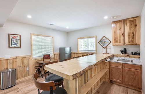 Wisconsin Dells Cabina | Beautiful, new construction 4 bd, 2.5 bath home just minutes from downtown Dells