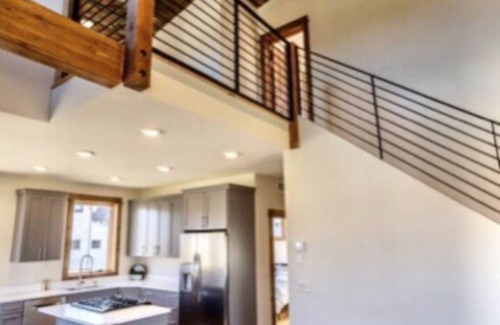 Victor Casa | Hermosa casa nueva en los Tetons