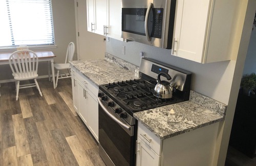 Northeast Heights Casa | Beautiful newly remodeled 3 bed 2 bath foothills home. No cleaning fees.