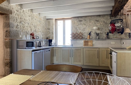 Lacepede Cabaña | Beautiful old cottage, with a rear terrace giving stunning panoramic views.