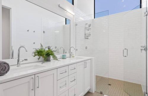 Knox - Henderson Casa | Beautiful Perfectly Located Luxury 2 Bed Townhome