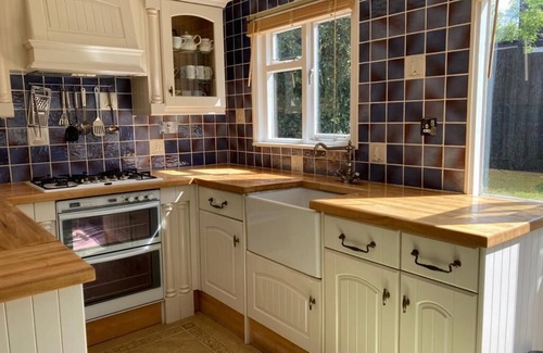 West Mersea Cabaña | Beautiful period fisherman's cottage