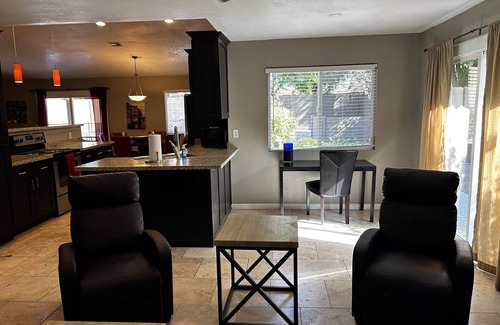 Sunset Ridge Casa | Hermosa casa piscina cerca de la zona Sitios, Ir de compras, hospitales y Golf