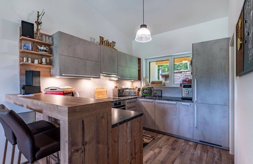 Maria Woerth Casa | Maravillosa casa de vacaciones privada para 7 personas con WIFI, TV, terraza y mascotas permitida