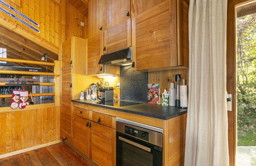 Les Mayens-de-Sion Casa | Casa de vacaciones privada con WIFI, piscina privada, TV, terraza, vista panorámica, aparcamiento