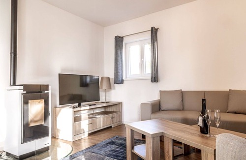 Lojzova Paseka Casa | Estupenda casa de vacaciones privada para 10 personas con WIFI, TV, terraza y mascotas permitida