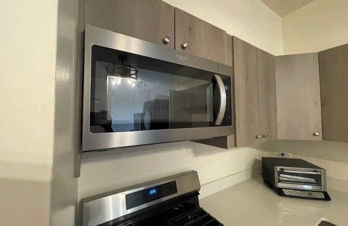 Lyons Apartamento | Beautiful & Private, 1bdrm, 1bath washer & dryer in unit. Free Private Parking