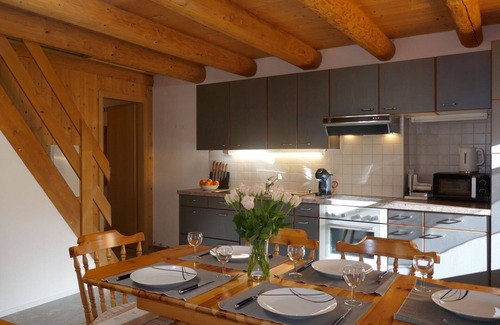 Blenio Casa | Maravillosa casa de vacaciones privada con WIFI, TV, mascotas permitida y vista panorámica