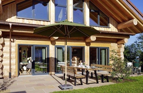Heitersheim Casa | Estupenda casa de vacaciones privada con piscina, jacuzzi, WIFI, TV, patio, mascotas permitida