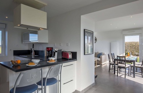 Kerlouan Casa | Maravillosa casa de vacaciones privada para 6 personas con TV, terraza y mascotas permitida