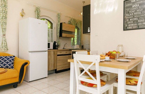 Balatonoszod Casa | Estupenda casa de vacaciones privada para 5 personas con WIFI, A/C, TV y terraza