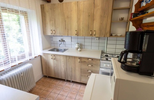 Dobren Casa | Maravillosa casa de vacaciones privada para 6 personas con TV, patio y mascotas permitida