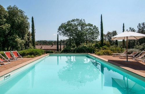 Camigliano Villa | Estupenda casa de vacaciones privada con A/C, WIFI, piscina privada, TV y vista panorámica