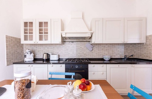 Pitigliano Casa | Estupenda casa de vacaciones privada para 5 personas con A/C, WIFI, TV, patio y mascotas permitida