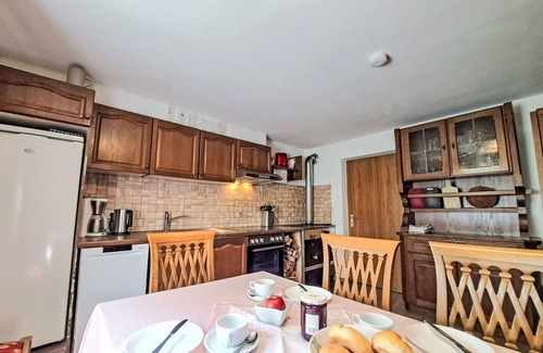 Finkenberg Casa | Estupenda casa de vacaciones privada con TV, terraza, mascotas permitida y vista panorámica