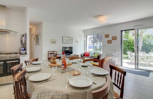 Saint-Lunaire Casa | Maravillosa casa de vacaciones privada para 8 personas con WIFI, TV, terraza y mascotas permitida