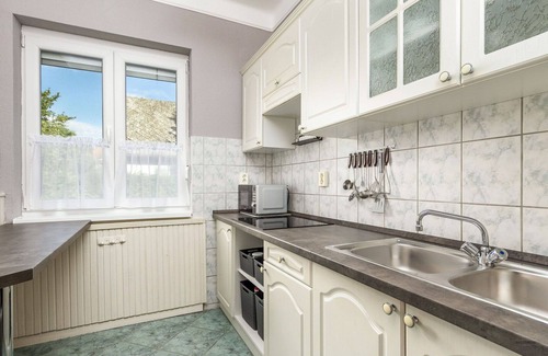 Balatonmariafurdo Casa | Estupenda casa de vacaciones privada para 6 personas con TV y terraza