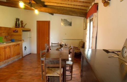 Pitigliano Villa | Casa de vacaciones privada con WIFI, piscina privada, mascotas permitida, vista panorámica