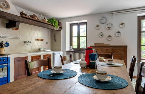 Ferrere Casa | Preciosa casa de vacaciones privada con WIFI, piscina privada, TV, terraza y mascotas permitida