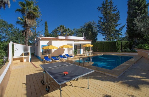 Alpouvar Villa | Preciosa casa de vacaciones privada para 4 personas con piscina privada, WIFI, A/C, TV y patio