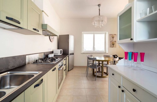 Plemmirio Villa | Maravillosa casa de vacaciones privada para 10 personas con piscina privada, A/C, WIFI, TV y terraza