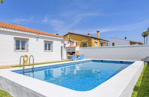 Vinaros Villa | Estupenda casa de vacaciones privada con piscina privada, WIFI, TV, terraza y mascotas permitida