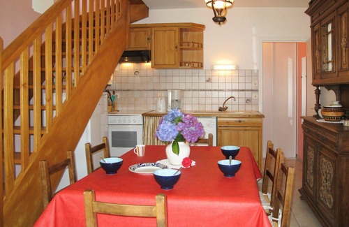 Ploumilliau Casa | Preciosa casa de vacaciones privada para 5 personas con piscina, WIFI, TV y terraza
