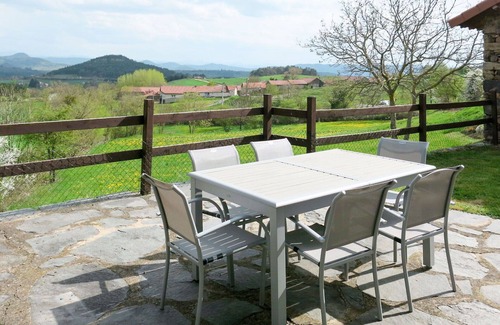 Chamalieres-sur-Loire Casa | Preciosa casa de vacaciones privada para 6 personas con WIFI, TV, terraza y mascotas permitida