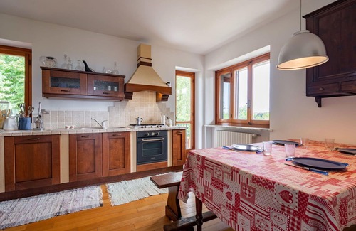 Bossolasco Casa | Preciosa casa de vacaciones privada para 8 personas con WIFI, TV, balcón y mascotas permitida