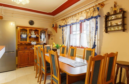 Balatonkiliti Casa | Estupenda casa de vacaciones privada para 10 personas con piscina privada, A/C, WIFI, TV y patio