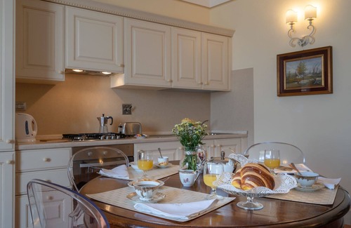 Ronta Villa | Preciosa casa de vacaciones privada con piscina privada, WIFI, jacuzzi, TV y vista panorámica