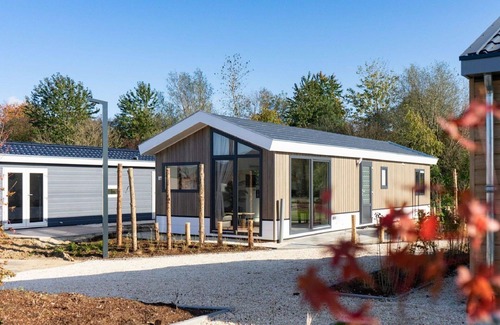 Linden Casa | Maravillosa casa de vacaciones privada para 4 personas con WIFI, TV y terraza