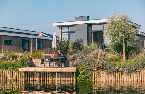 Linden Casa | Estupenda casa de vacaciones privada para 6 personas con WIFI, TV y terraza