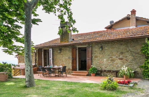 Bivio Pozzo Villa | Casa de vacaciones privada con piscina privada, WIFI, TV, patio, vista panorámica, aparcamiento