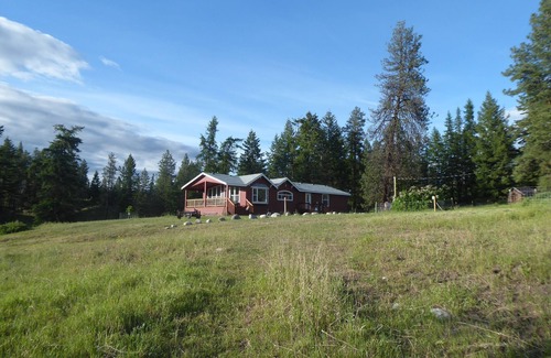 Oroville Casa | Hermoso rancho y casa nueva en Okanogan Highlands