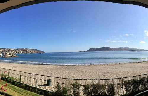 La Herradura Apartamento | Beautiful & relaxing first line beach front apartment