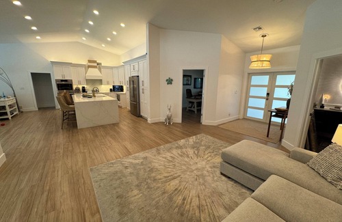 Kings Lake Casa | Beautiful, Remodeled Naples Home with Pool and Close to 5th Ave & Pet Friendly!