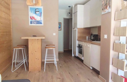 Isola Apartamento | Hermoso Apartamento Renovado a Pie de Pistas en Isola 2000