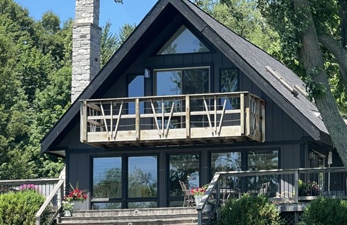 Vandalia Casa | Beautiful rental with amazing views on Donnell Lake’s North Shore,