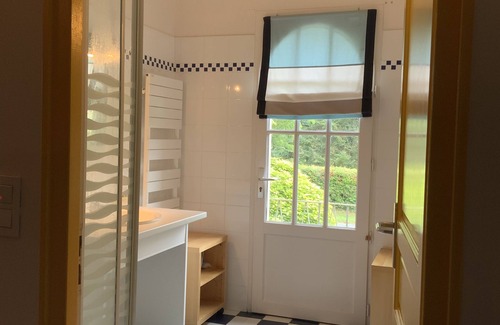 La Roque-Gageac Casa | Casa bellamente restaurada con piscina climatizada y jardín adyacente al río Dodogne