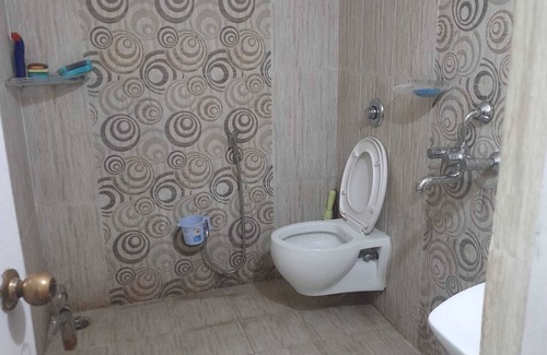 Raipur Casa | Beautiful Room, Best Location, Friendly Host, AC, Attached Bathroom, Kitchen