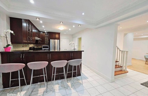 Willowdale Casa | Beautiful Room in central North York Centre next subway station and free parking