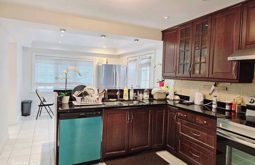 Willowdale Casa | Beautiful Room in central North York Centre next subway station and free parking