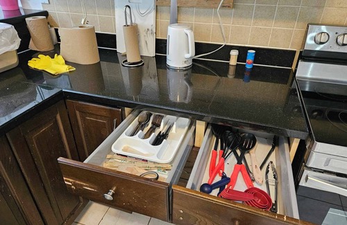 Willowdale Casa | Beautiful Room in central North York Centre next subway station and free parking