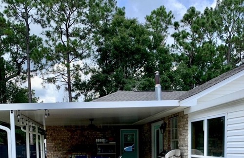 Milton Casa | Beautiful RV with salt water pool and hot tub