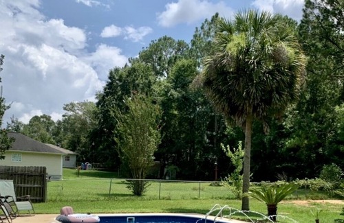 Milton Casa | Beautiful RV with salt water pool and hot tub