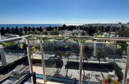 Trikomo Apartamento | Beautiful Sea View Studio with Pool. 5-Min Walk to the Beach